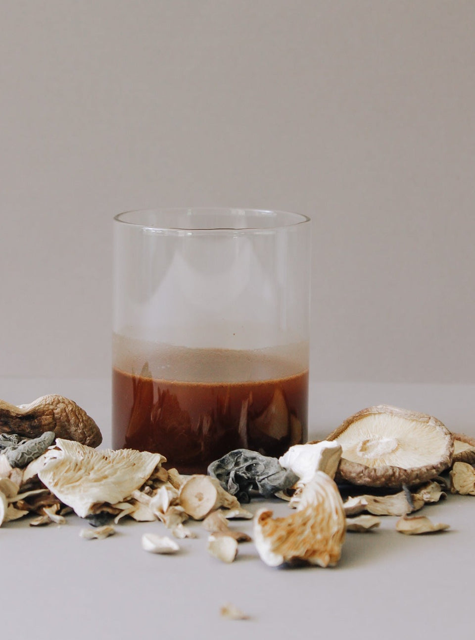 Organic Reishi Mushroom Powder Glass Jar - THE SUPERHERO